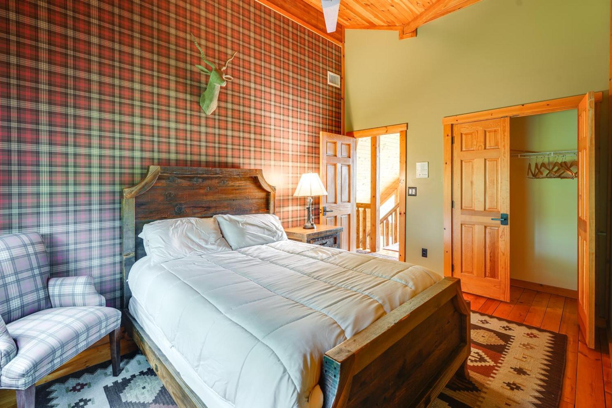 Luxury Log Cabin With Ev Charger And Mtn Views! Blairstown Luaran gambar